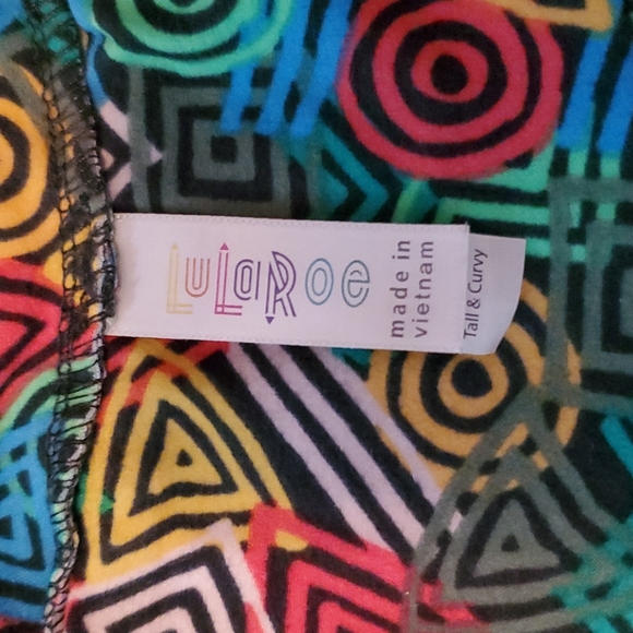 LuLaRoe Geometric Leggings - Picture 3 of 4